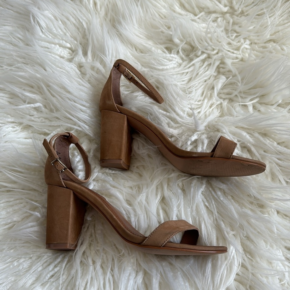 Steve Madden Sandal - Picture 2 of 8